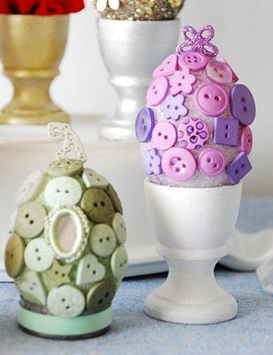 decoration-table-holiday-decoration-with-buttons-easy-craft-for-children-unique-fun.jpg