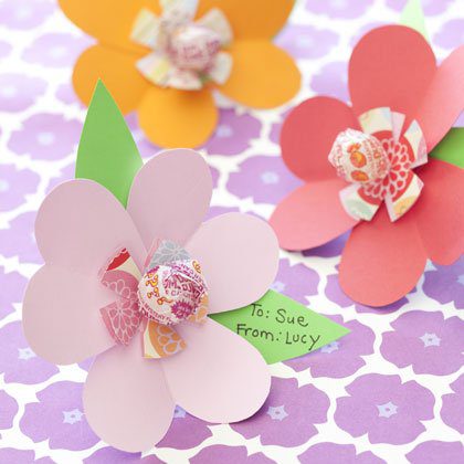 friendship-blossoms-valentines-day-craft-photo-420-FF0210VALENW07.jpg